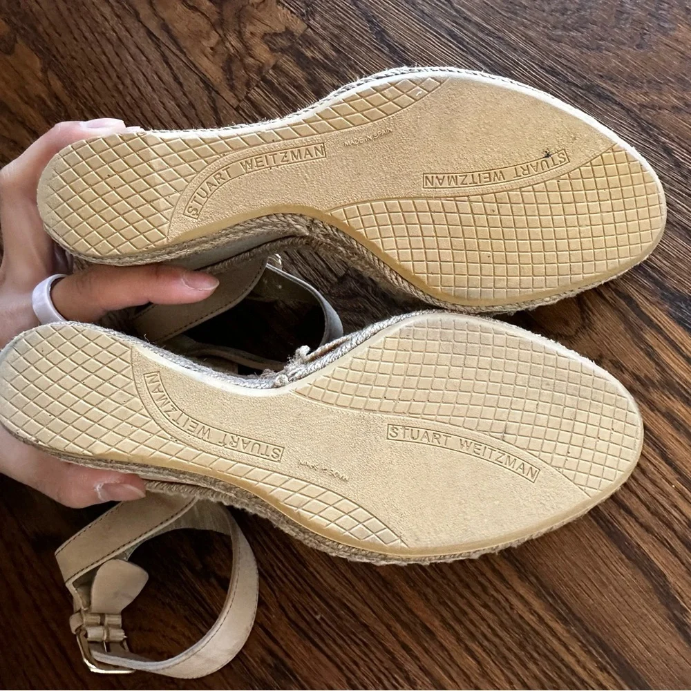 Stuart Weitzman elegant espadrille